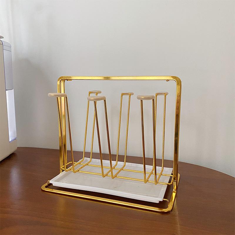 Simple Style Metal Cup Holder Household Red Wine Round Upside Down Creative Iron Water Kitchen Storage золотой
Simple Style Metal Cup Holder Household Red Wine Round Upside Down Creative Iron Water Kitchen Storage золотой