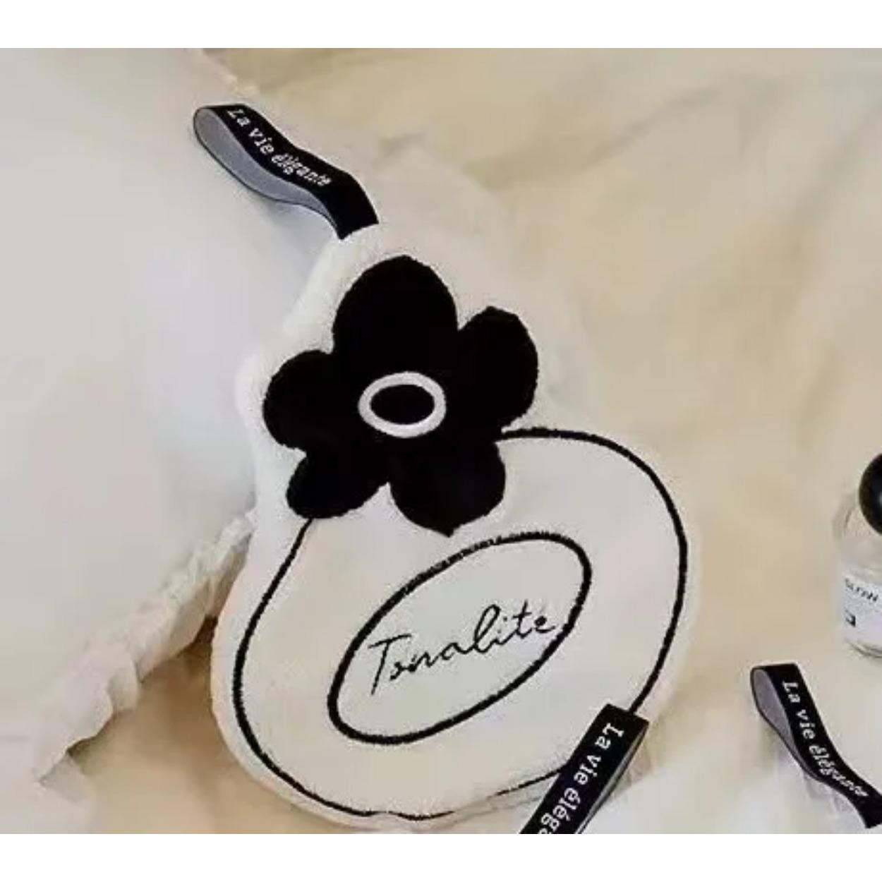 1Pcs Double Layer Thickened Hand Towel Absorb Water Fine Embroidery Toilet Handkerchief Hanging Household Bathroom Kerchief 22x22cm&1pc
1Pcs Double Layer Thickened Hand Towel Absorb Water Fine Embroidery Toilet Handkerchief Hanging Household Bathroom Kerchief 22x22cm&1pc