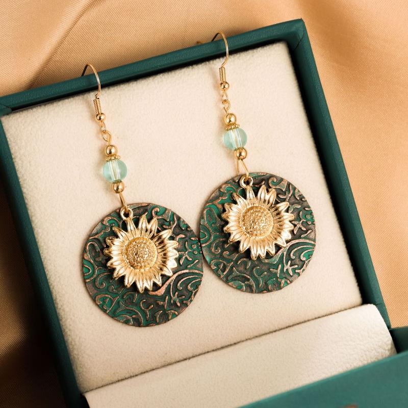 Винтажные богемные двухслойные серьги с узором подсолнечника 
Винтажные богемные двухслойные серьги с узором подсолнечника