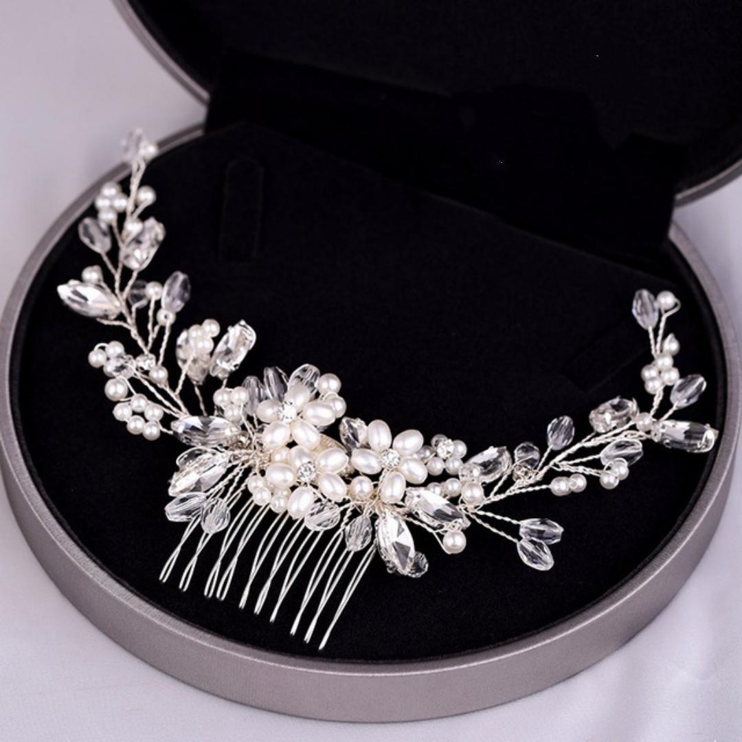 Headwear: Popular in Europe and America - Pearl Hair Comb for Wedding Gowns and Formal Attire - Decorative Diamond Hair Bun - Fa Size fits all срібний
Headwear: Popular in Europe and America - Pearl Hair Comb for Wedding Gowns and Formal Attire - Decorative Diamond Hair Bun - Fa Size fits all срібний