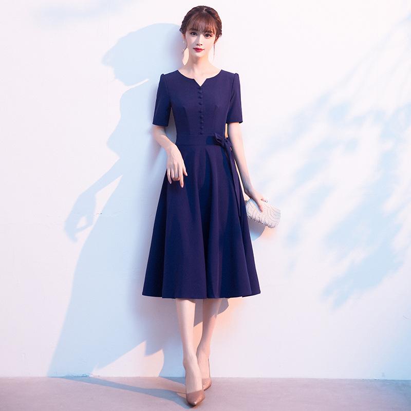 The new evening dress can be worn at ordinary times to participate in the wedding temperament elegant and dignified medium and long dress XS
The new evening dress can be worn at ordinary times to participate in the wedding temperament elegant and dignified medium and long dress XS