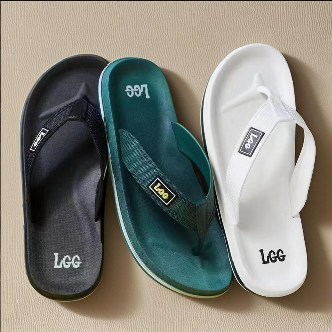 Men s Fashion Beach Sandals Non-Slip Soft Sole Casual House Home Chappals Summer Wholesale Flip Flops Slippers for Men 40-44
Men s Fashion Beach Sandals Non-Slip Soft Sole Casual House Home Chappals Summer Wholesale Flip Flops Slippers for Men 40-44
