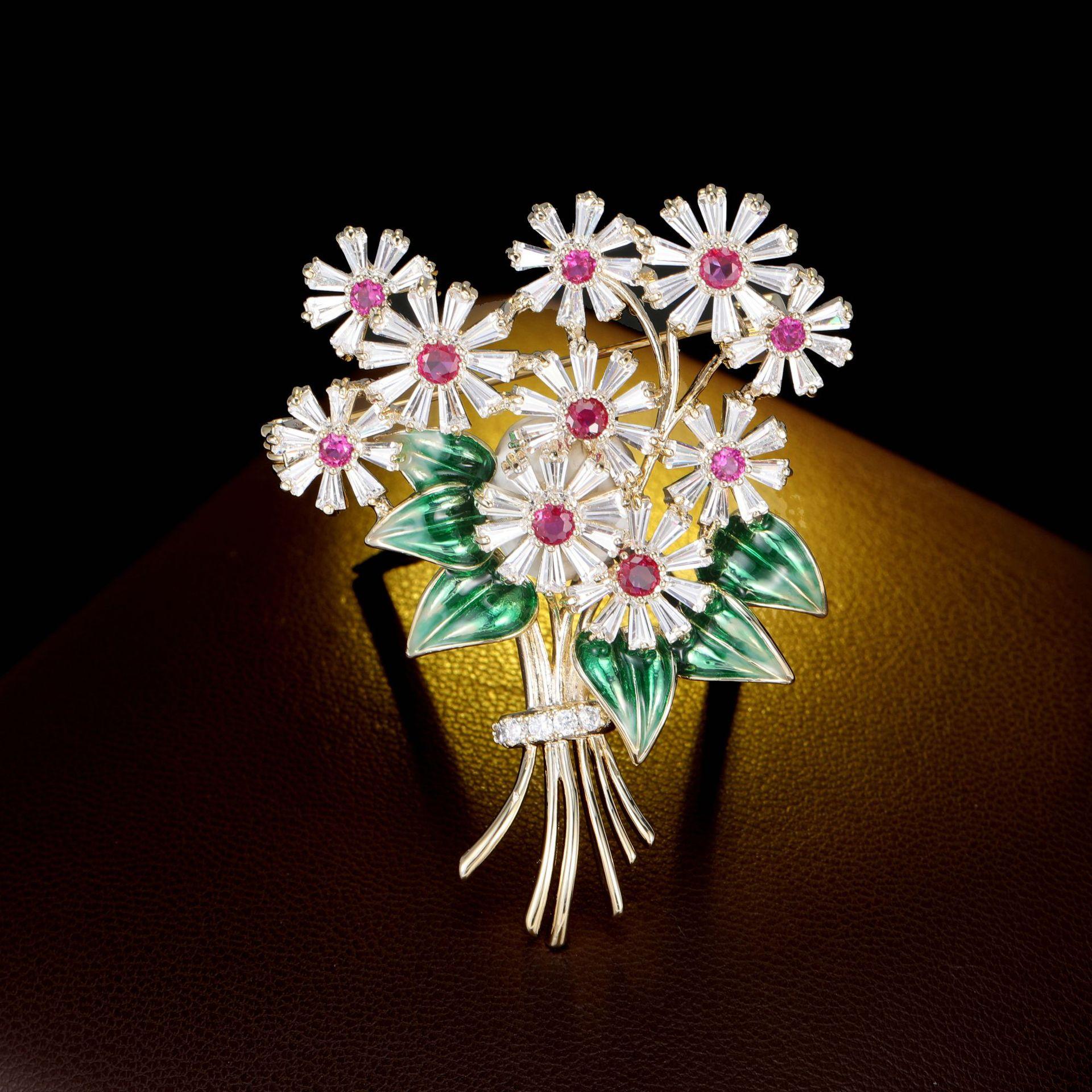 Женская брошь в элегантном дизайне «Легкая роскошь», брошь-букет «Маргаритки», покрытая глазурью, модная и универсальная брошь нишевого дизайна
Женская брошь в элегантном дизайне «Легкая роскошь», брошь-букет «Маргаритки», покрытая глазурью, модная и универсальная брошь нишевого дизайна