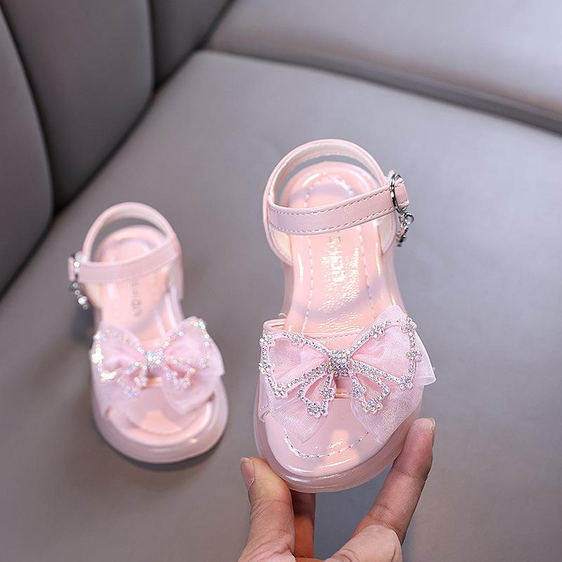 Summer ladylike cartoon girl princess baby student small/medium/large children s rhinestone dance performance leather shoes sandals single shoes 21 розовый
Summer ladylike cartoon girl princess baby student small/medium/large children s rhinestone dance performance leather shoes sandals single shoes 21 розовый