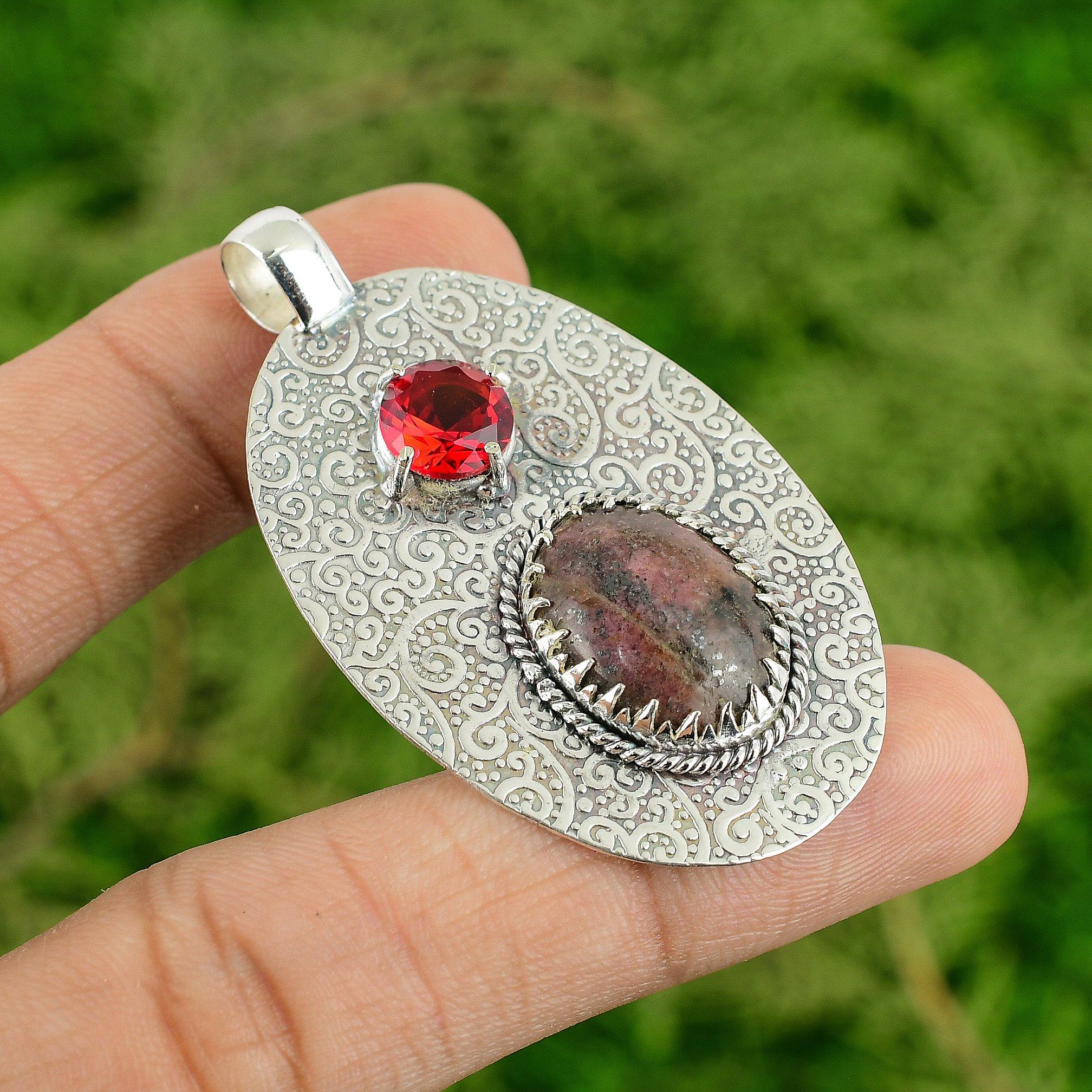 925 Sterling Silver Oval Natural Rhodonite Rubellite Bezel New Pendant Jewelry
925 Sterling Silver Oval Natural Rhodonite Rubellite Bezel New Pendant Jewelry