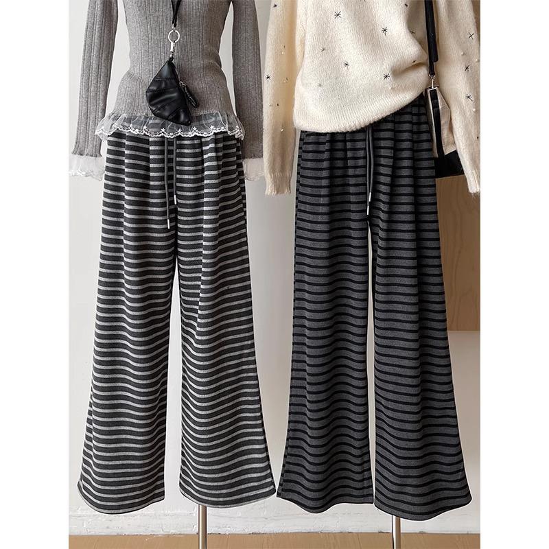 Women s Striped Wide-Leg Spring Pants - Relaxed Fit, Elastic Waist, Drawstring, Slimming Straight-Leg. XXL серый/чёрный
Women s Striped Wide-Leg Spring Pants - Relaxed Fit, Elastic Waist, Drawstring, Slimming Straight-Leg. XXL серый/чёрный