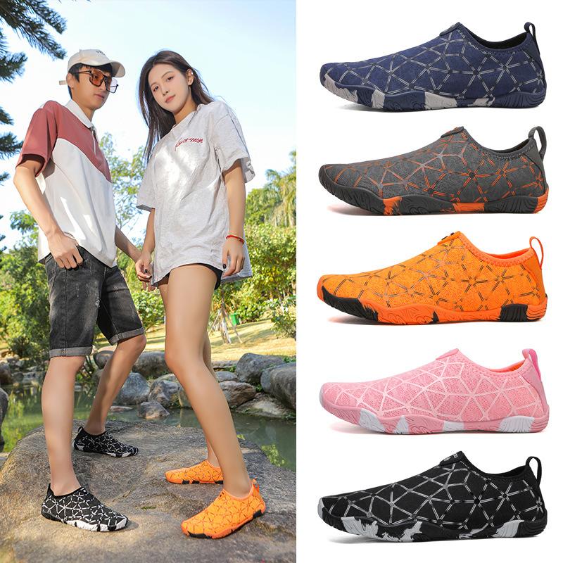 Creek shoes couple swimming shoes quick-drying wading shoes anti-cut diving snorkeling shoes soft-soled barefoot beach shoes 35
Creek shoes couple swimming shoes quick-drying wading shoes anti-cut diving snorkeling shoes soft-soled barefoot beach shoes 35