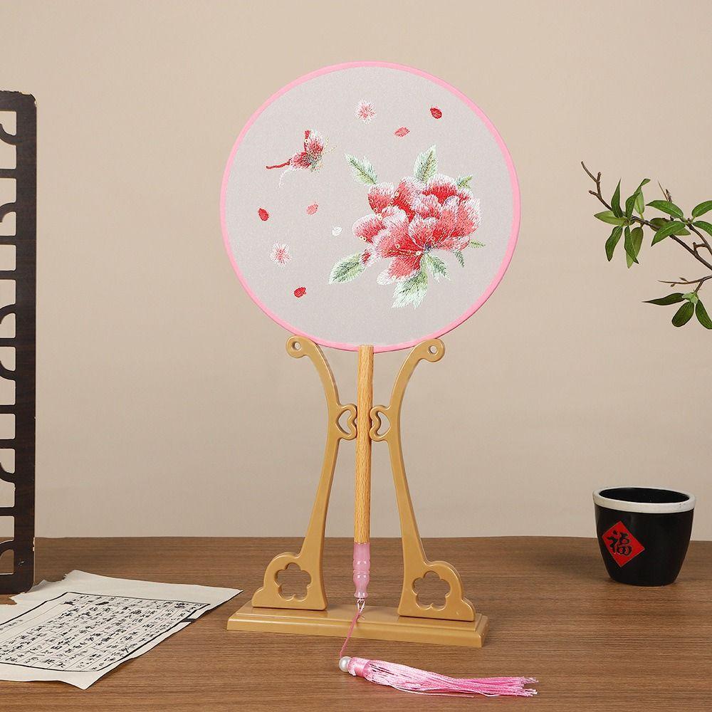 Chinese Style Bridal Group Fan Handheld Tuan Fan HanFu Silk Fan Home Decor Random Style
Chinese Style Bridal Group Fan Handheld Tuan Fan HanFu Silk Fan Home Decor Random Style
