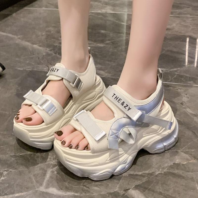 Женские сандалии 8,5 см, обувь на толстой подошве, массивная обувь на платформе, повседневная летняя обувь, удобные сандалии бежевого, черного цвета 39 бежевый
Женские сандалии 8,5 см, обувь на толстой подошве, массивная обувь на платформе, повседневная летняя обувь, удобные сандалии бежевого, черного цвета 39 бежевый