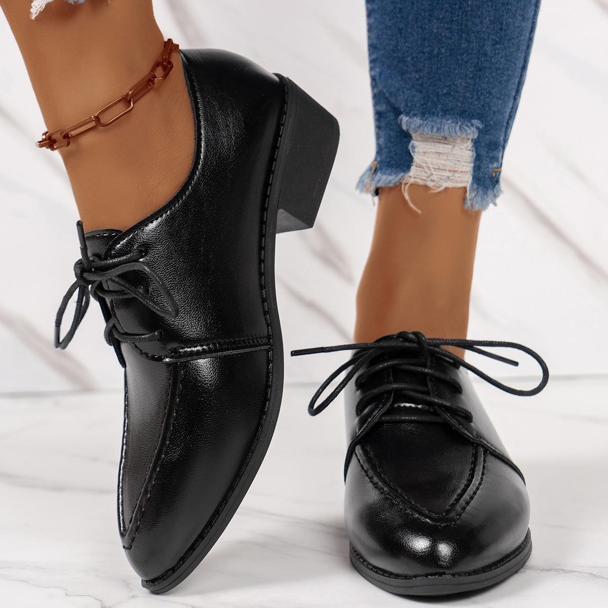 Pointed British style lace-up foreign trade low-top single shoes 2025 spring new large-size small leather shoes size 43 43
Pointed British style lace-up foreign trade low-top single shoes 2025 spring new large-size small leather shoes size 43 43