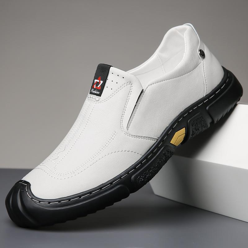 Spring and summer men s leather shoes with one foot, business soft-soled driving hole shoes, versatile casual soft leather Doudou men s shoes 38
Spring and summer men s leather shoes with one foot, business soft-soled driving hole shoes, versatile casual soft leather Doudou men s shoes 38