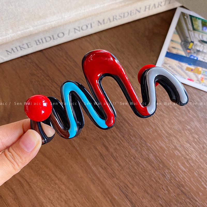 Colored waves big grab clip temperament sweet new shark clip Internet celebrities head coil hair grab women s headdress
Colored waves big grab clip temperament sweet new shark clip Internet celebrities head coil hair grab women s headdress