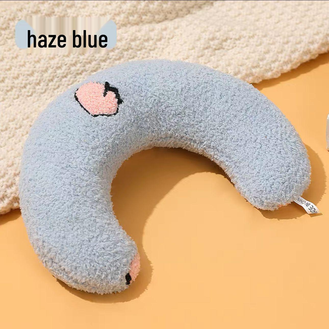 Soft Summer Pet Pillow & Blanket for Cats and Small Dogs
Soft Summer Pet Pillow & Blanket for Cats and Small Dogs