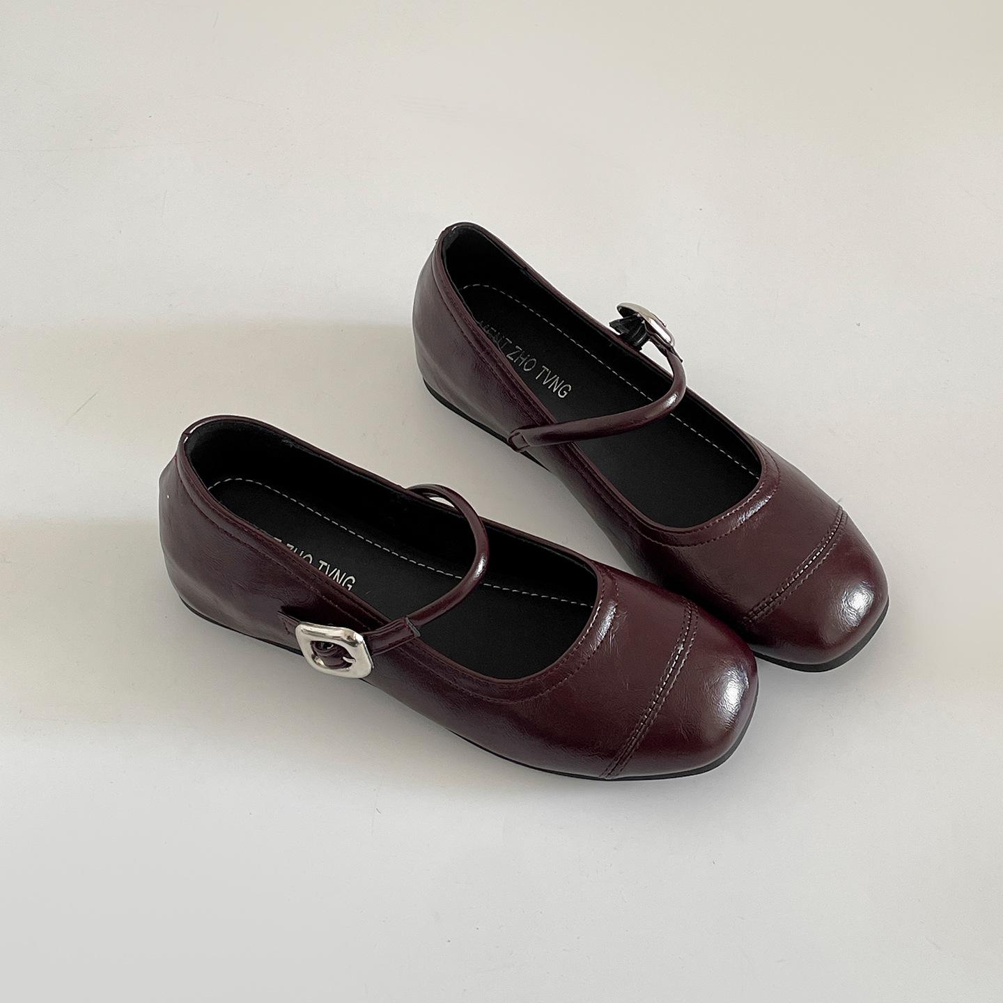 Silver retro square head inner height increase light mouth flat sole single shoes women s summer 2025 new versatile French Mary Jane shoes 40 бордовый
Silver retro square head inner height increase light mouth flat sole single shoes women s summer 2025 new versatile French Mary Jane shoes 40 бордовый
