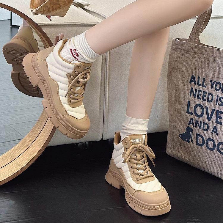 Leather high-top shoes women s spring new versatile thick-soled feet, small soft soles, not tired feet cowhide casual shoes 40
Leather high-top shoes women s spring new versatile thick-soled feet, small soft soles, not tired feet cowhide casual shoes 40