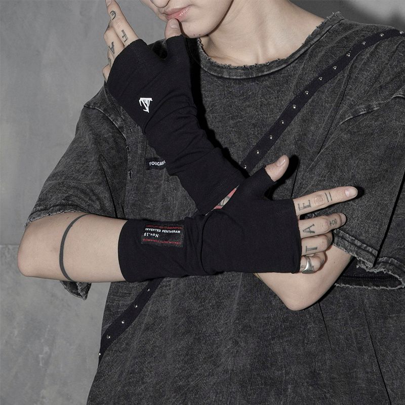 Cos Disco Ninja Half Finger Cycling Fitness Gloves Black One size
Cos Disco Ninja Half Finger Cycling Fitness Gloves Black One size