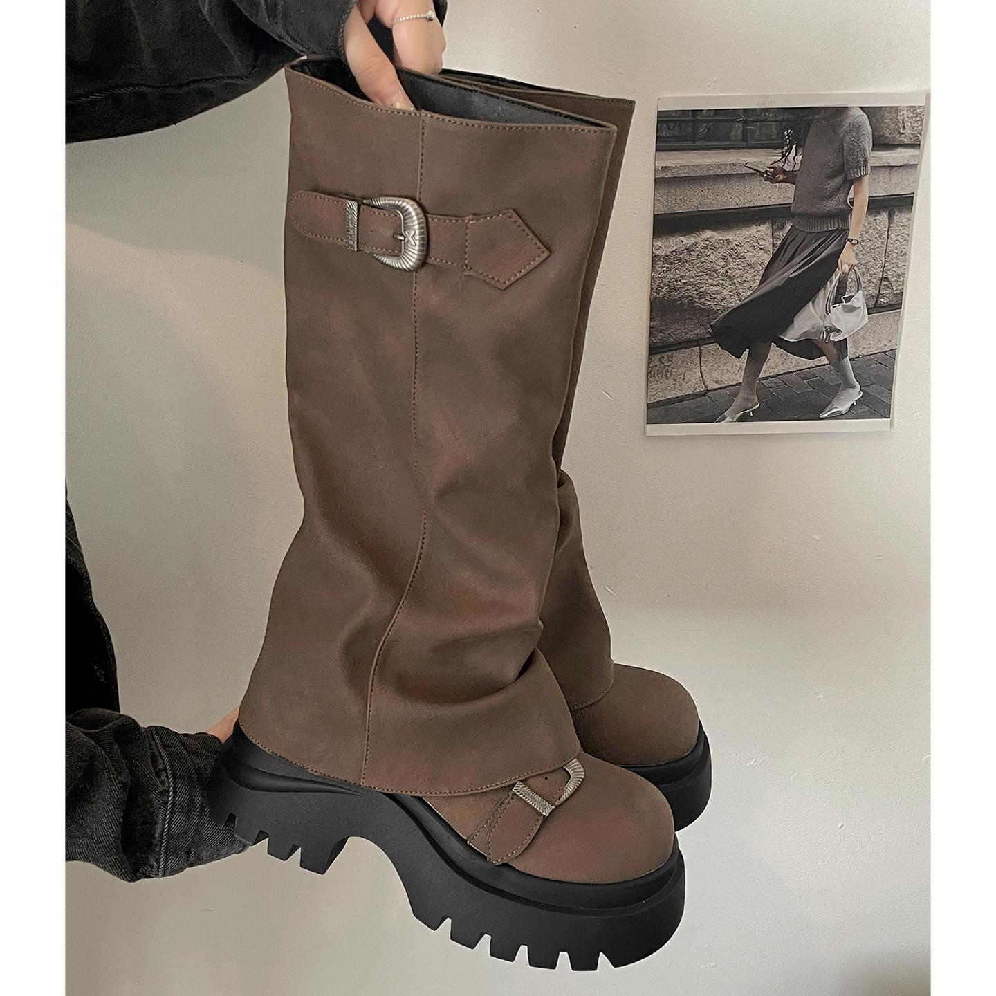 Vintage Maillard style platform boots women s boots 2025 new autumn small man height increase and thin knight boots 40 коричневый
Vintage Maillard style platform boots women s boots 2025 new autumn small man height increase and thin knight boots 40 коричневый