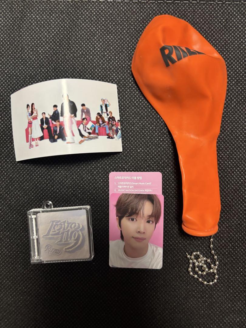 Б/У SMTOWN LIVE 2025 Офіційний альбом RIZE SUNGCHAN Time Capsule ver. 3 з Items Set Limited СЕУЛ
Б/У SMTOWN LIVE 2025 Офіційний альбом RIZE SUNGCHAN Time Capsule ver. 3 з Items Set Limited СЕУЛ