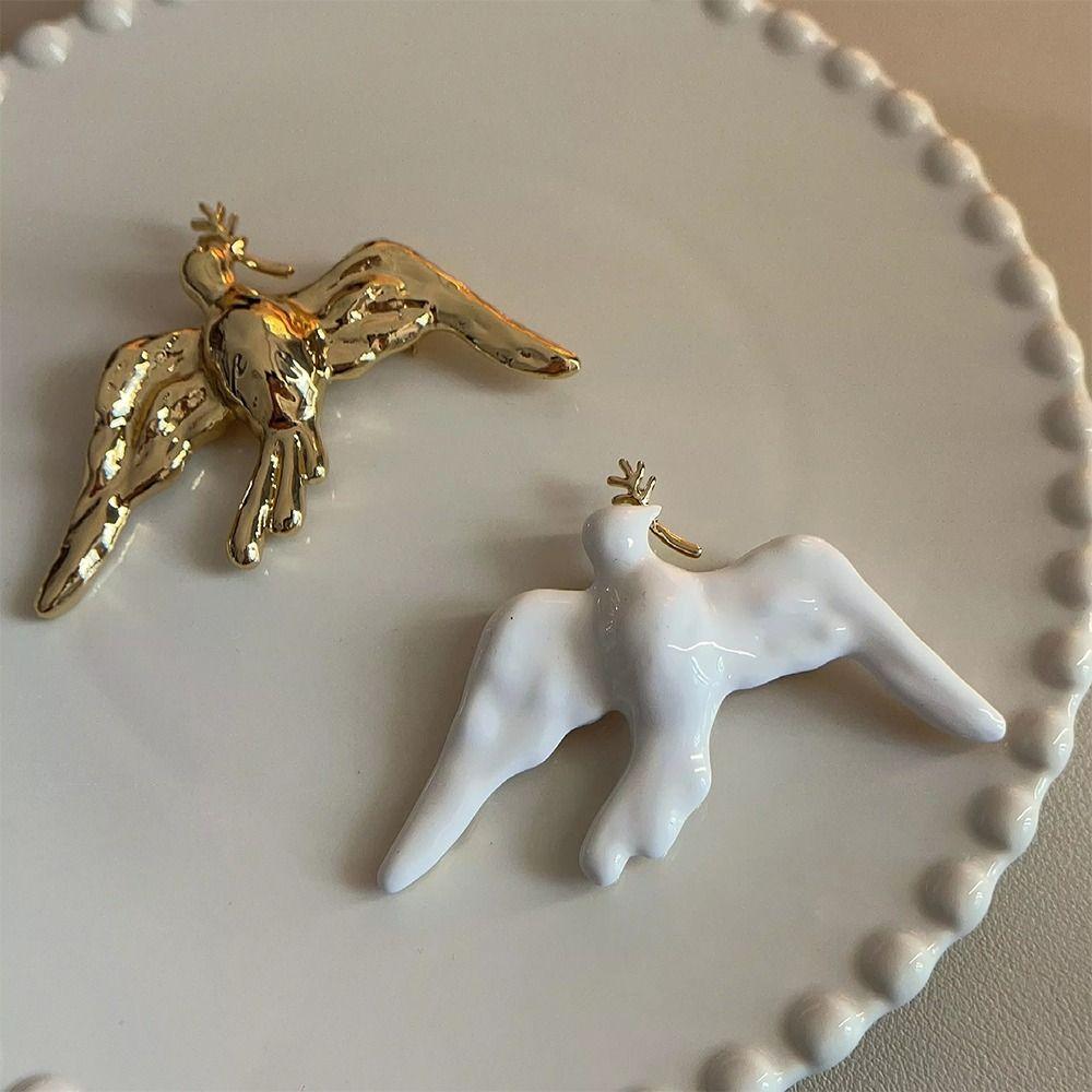 Gold-Plated Peace Dove Brooch Elegant Corsage Pin Unique Olive Branch Pin for Women золотий
Gold-Plated Peace Dove Brooch Elegant Corsage Pin Unique Olive Branch Pin for Women золотий