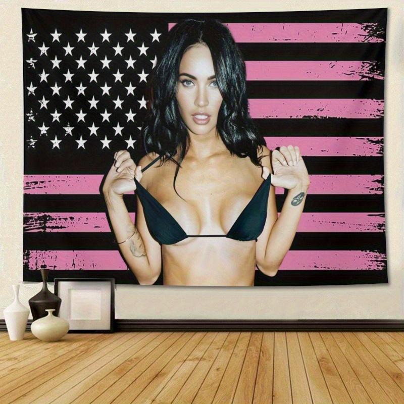 1pc Megan Fox American Flag Wall Hanging Pink Stars Stripes Design Fabric HighQuality Vertical Portrait Home Decor 74x94cm(29x37in)
1pc Megan Fox American Flag Wall Hanging Pink Stars Stripes Design Fabric HighQuality Vertical Portrait Home Decor 74x94cm(29x37in)