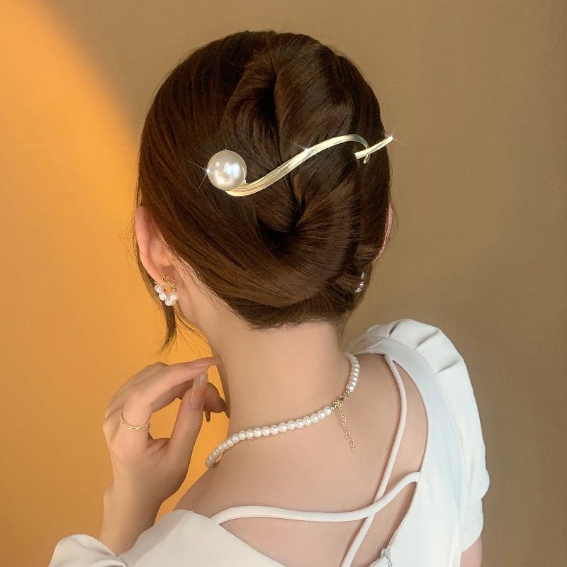 Корейские металлические заколки для волос с жемчугом и бабочкой, модные милые заколки для хвоста, заколки для волос, головные уборы, женские аксессуары для волос
Корейские металлические заколки для волос с жемчугом и бабочкой, модные милые заколки для хвоста, заколки для волос, головные уборы, женские аксессуары для волос