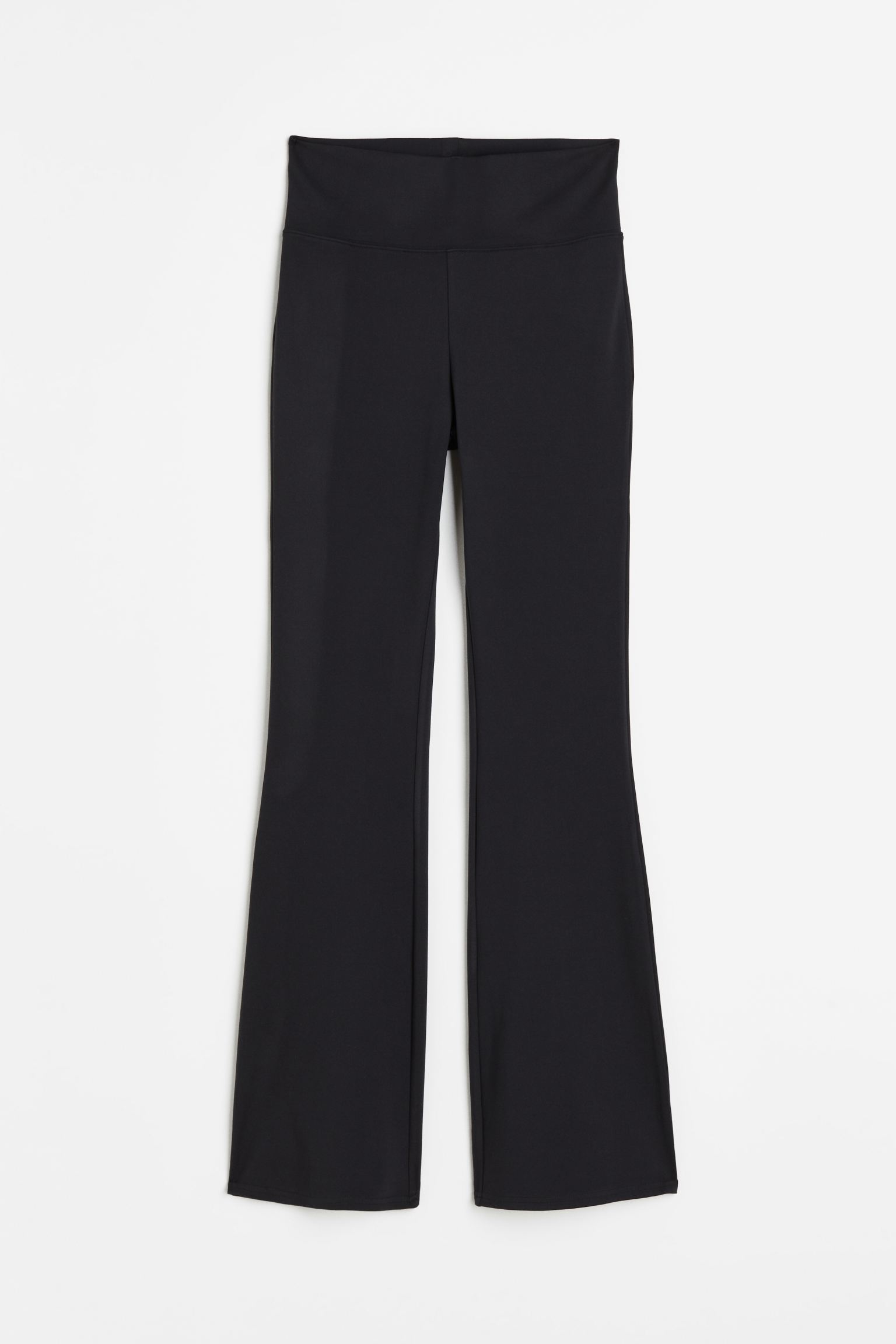 Flared leggings
Flared leggings