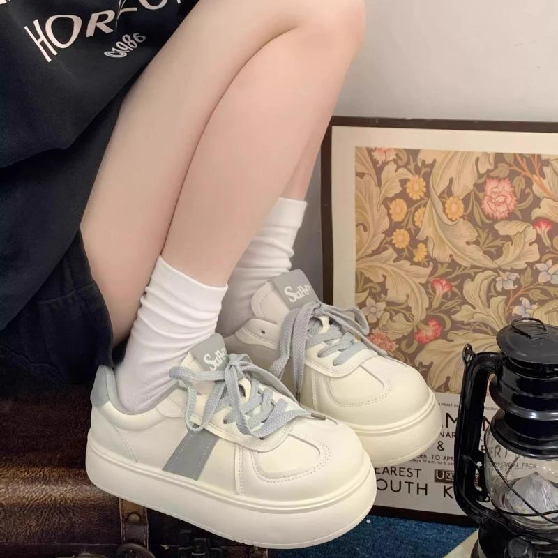 хлеб на толстой подошве маленькие белые туфли женские новые весенние универсальные студенческие маффины подошва небольшие увеличивающие рост кеды 40 серый
хлеб на толстой подошве маленькие белые туфли женские новые весенние универсальные студенческие маффины подошва небольшие увеличивающие рост кеды 40 серый