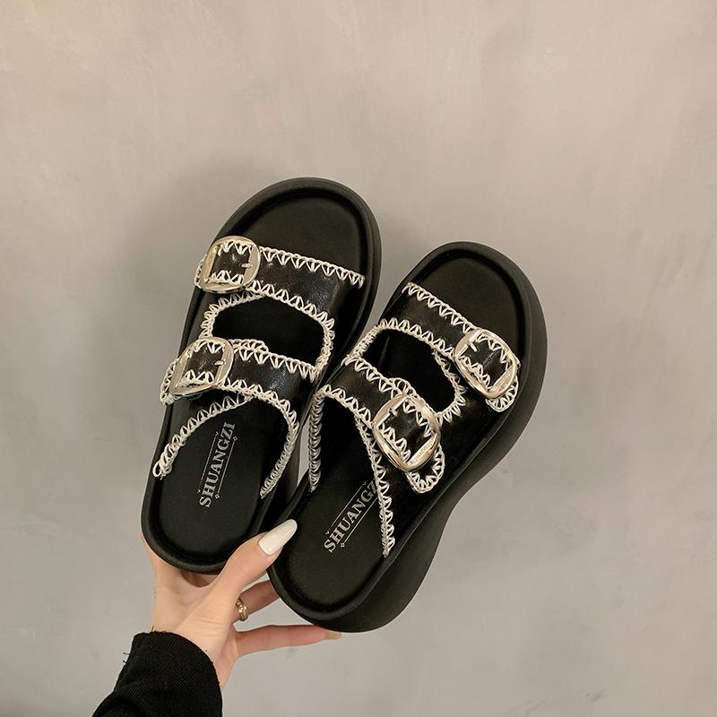 Slippers women s new summer outer wear leather thick-bottomed cool slippers small person height increase Boken one-word drag 35
Slippers women s new summer outer wear leather thick-bottomed cool slippers small person height increase Boken one-word drag 35