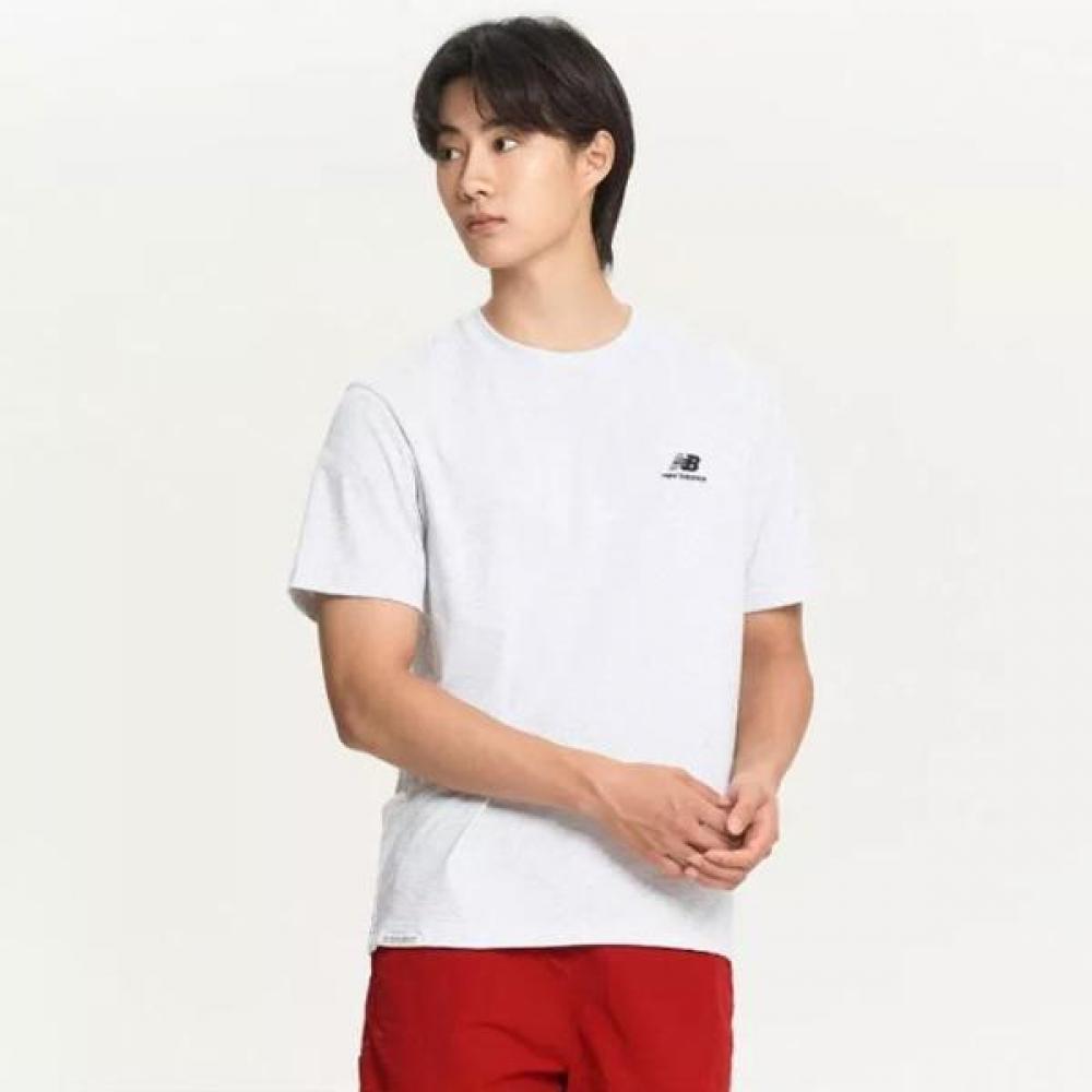 New Balance Half Club Common Essentials Small Logo Short Sleeve Tee Nbnee21013 16 110(XXL)
New Balance Half Club Common Essentials Small Logo Short Sleeve Tee Nbnee21013 16 110(XXL)