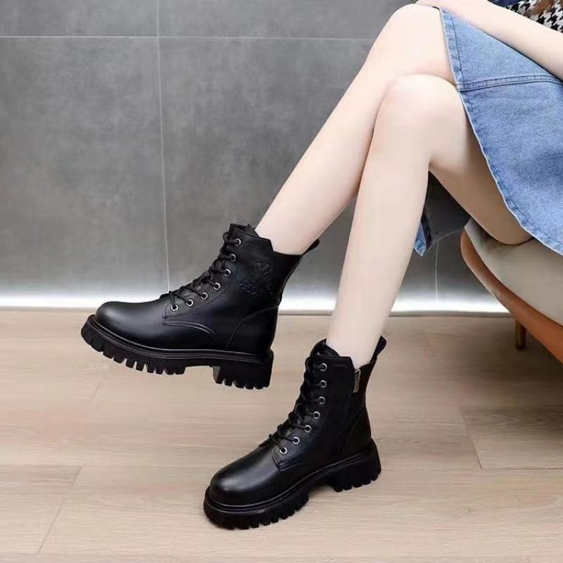 European thick-soled Martin boots for women s spring, summer and autumn single boots, winter velvet 2025 new British style ins tide short boots f 40 чорний
European thick-soled Martin boots for women s spring, summer and autumn single boots, winter velvet 2025 new British style ins tide short boots f 40 чорний