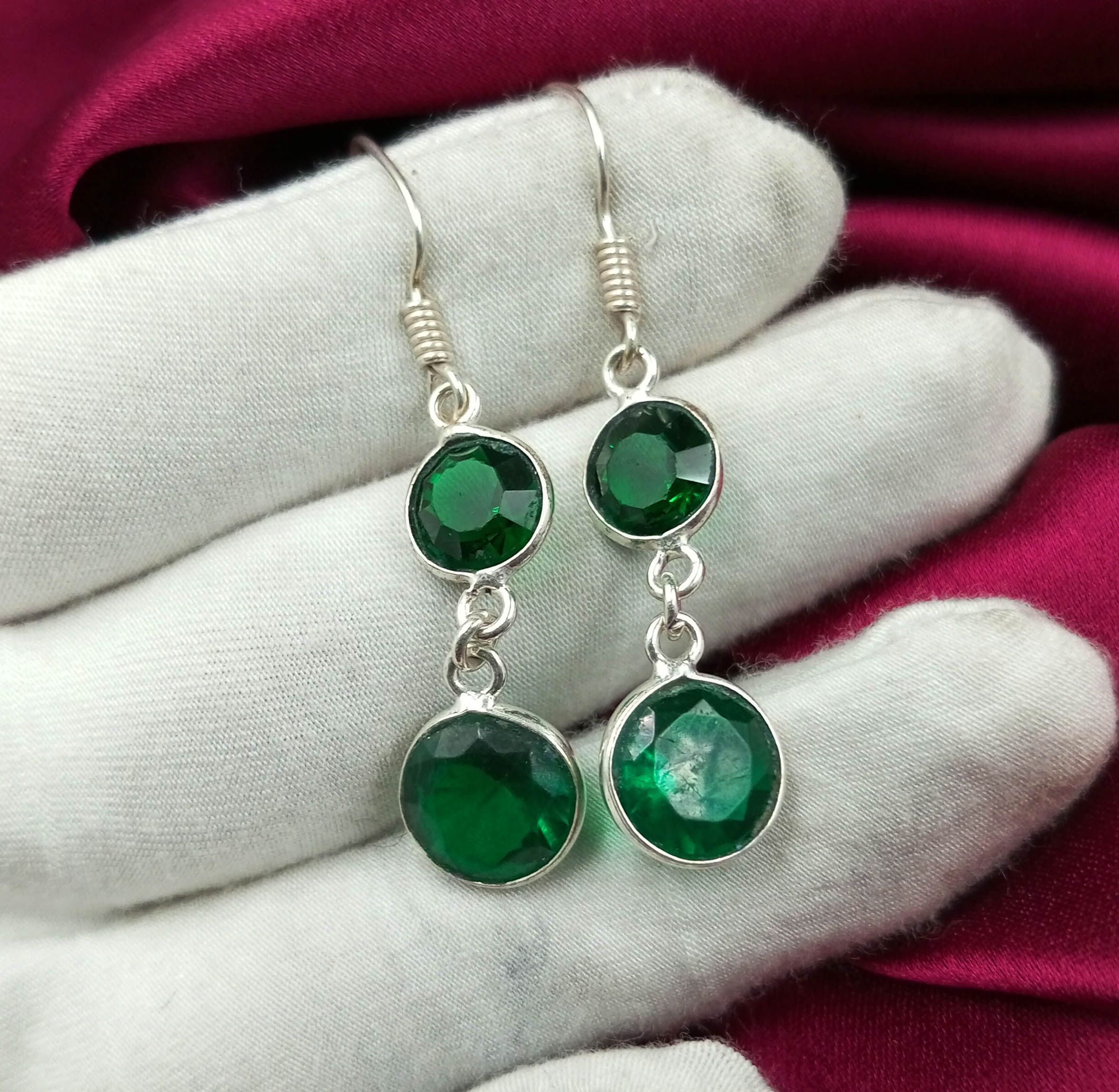 Женские серьги-крючки Green Facted Topaz Gemstone из стерлингового серебра 925 пробы EEJ-E74
Женские серьги-крючки Green Facted Topaz Gemstone из стерлингового серебра 925 пробы EEJ-E74