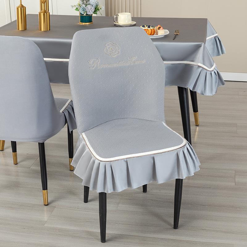 Summer Gospel Ice Silk Chair Cover Cool Summer Dining Seating Set Meal Chair Cover Cover Cushion Chinese Restaurant Dining Table Pad for Home 130 * 180cm
Summer Gospel Ice Silk Chair Cover Cool Summer Dining Seating Set Meal Chair Cover Cover Cushion Chinese Restaurant Dining Table Pad for Home 130 * 180cm