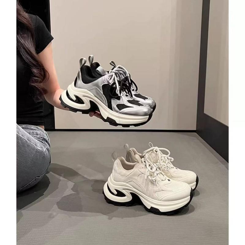 Невысокий мужчина увеличивает рост модные дышащие кроссовки для папы женские 2025 весна новые универсальные ноги длинные тонкие ступни спортивная повседневная обувь 40 серебряный
Невысокий мужчина увеличивает рост модные дышащие кроссовки для папы женские 2025 весна новые универсальные ноги длинные тонкие ступни спортивная повседневная обувь 40 серебряный