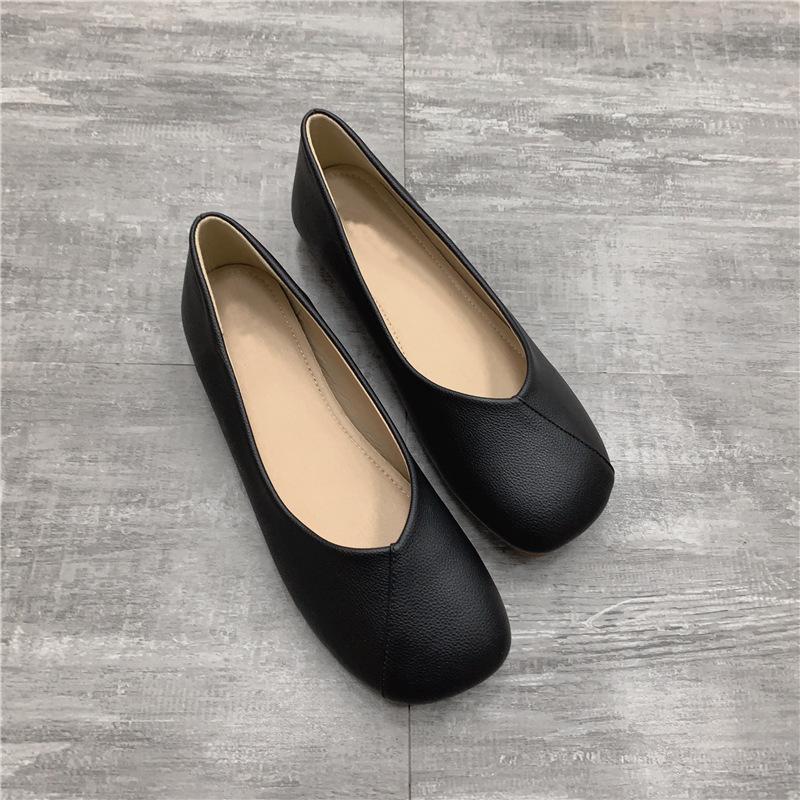 Women s Slip on Leather Loafers Spring Autumn Fashion Ballet Shoes Ladies Casual Round Toe Cute Flats Nurse Shoes Sneakers 40 чорний
Women s Slip on Leather Loafers Spring Autumn Fashion Ballet Shoes Ladies Casual Round Toe Cute Flats Nurse Shoes Sneakers 40 чорний