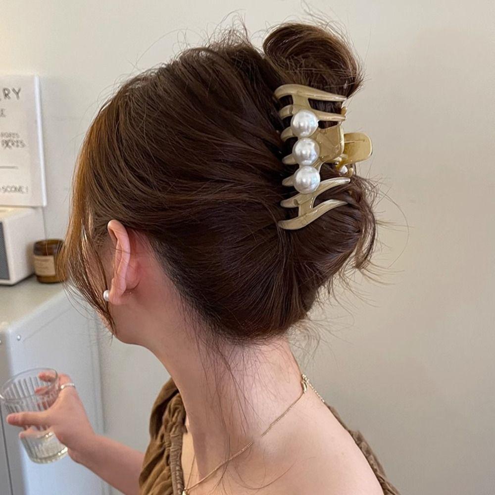 Головные уборы Hollow Claw Clip Hollow Pearl Shark Clip Personality Line Pearl Hair Claw Daily
Головные уборы Hollow Claw Clip Hollow Pearl Shark Clip Personality Line Pearl Hair Claw Daily