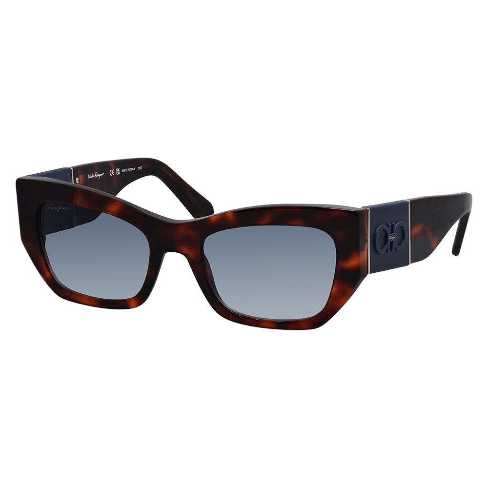 Salvatore Ferragamo SF 1059S 640 54 мм Женские солнцезащитные очки «кошачий глаз»
Salvatore Ferragamo SF 1059S 640 54 мм Женские солнцезащитные очки «кошачий глаз»