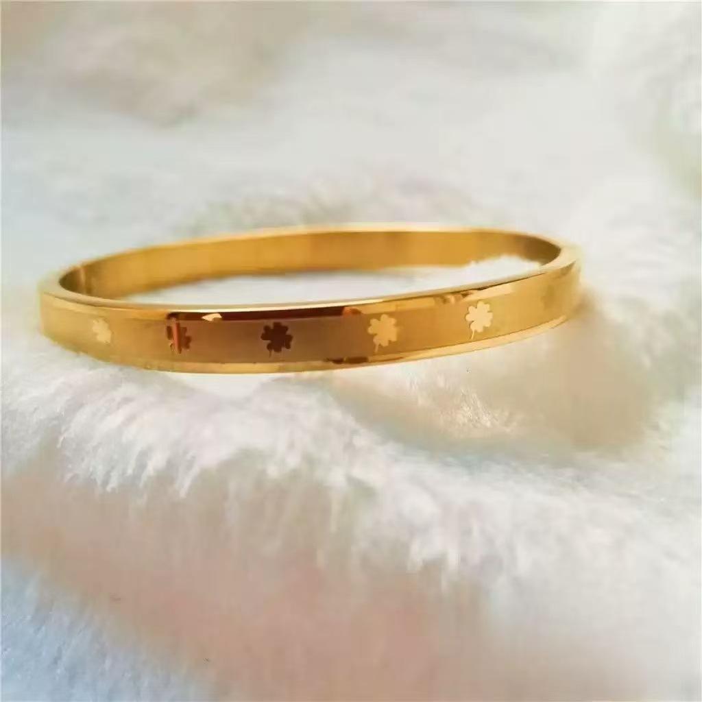 Bracelet Girls Niche Titanium Steel Jewelry Premium Sense Ins Wind Nail Opening Jewelry
Bracelet Girls Niche Titanium Steel Jewelry Premium Sense Ins Wind Nail Opening Jewelry