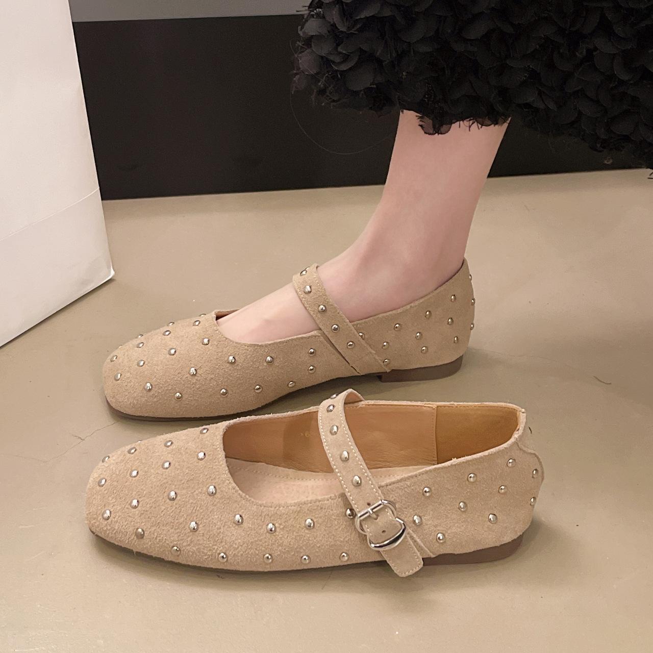 2025 spring and summer new fashion personality square head fairy style flat Mary Jane versatile one-word belt shoes 35 коричневий
2025 spring and summer new fashion personality square head fairy style flat Mary Jane versatile one-word belt shoes 35 коричневий