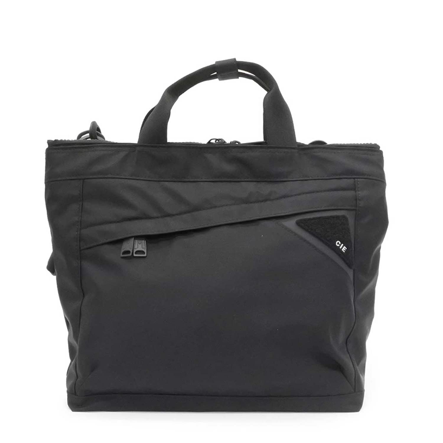 CIE FLOW 2-Way Shoulder Bag in Black. Lightweight and waterproof, made in Japan with LI-TEX original material. Suitable for men and women.
CIE FLOW 2-Way Shoulder Bag in Black. Lightweight and waterproof, made in Japan with LI-TEX original material. Suitable for men and women.