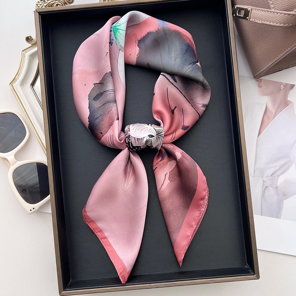 Chinese Style Lotus Flower Simulation Silk Scarf Spring And Summer With T-Shirt Neck Protection Scarf Light And Thin Style For Mother S Square Scarf 66cm
Chinese Style Lotus Flower Simulation Silk Scarf Spring And Summer With T-Shirt Neck Protection Scarf Light And Thin Style For Mother S Square Scarf 66cm
