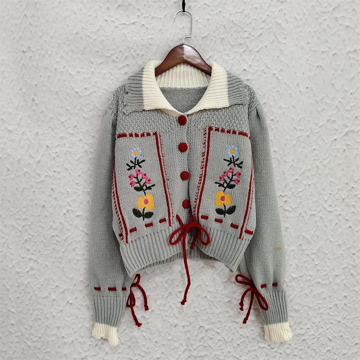 Женский свитер с коротким лацканом на завязках для осени и зимы, вязаный кардиган с вышивкой в виде цветов, 3518 EMA L серый
Женский свитер с коротким лацканом на завязках для осени и зимы, вязаный кардиган с вышивкой в виде цветов, 3518 EMA L серый