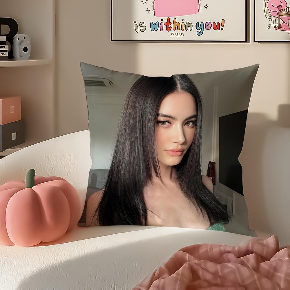 Talented Beautiful Actress MMaiDavika Horne Cushion Cover Pillowcase Short Plush Invisible zipper Room Sofa Cushion Cover 30X30cm
Talented Beautiful Actress MMaiDavika Horne Cushion Cover Pillowcase Short Plush Invisible zipper Room Sofa Cushion Cover 30X30cm