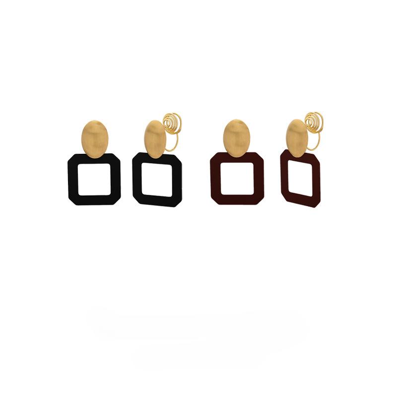 Hollowed Out Square Geometric Exaggerated Retro Simple Mosquito Repellent Plate Without Ear Piercings
Hollowed Out Square Geometric Exaggerated Retro Simple Mosquito Repellent Plate Without Ear Piercings