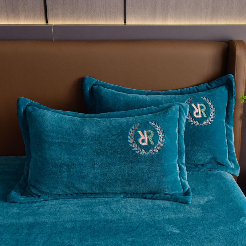 Утолщенный бархатный чехол для кровати, наволочка для спальни, размер 48x74 см, две части, один комплект 2PCS 48x74CM
Утолщенный бархатный чехол для кровати, наволочка для спальни, размер 48x74 см, две части, один комплект 2PCS 48x74CM