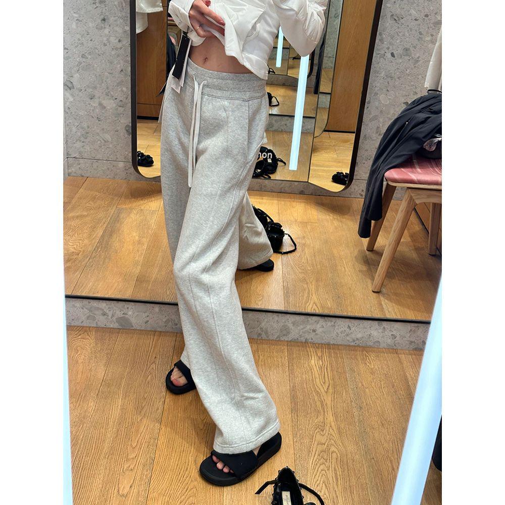 Women s American-Style Gray Sweatpants: Spring & Autumn Loose Fit, Slimming Casual, Straight or Wide-Leg, Floor-Length. XL
Women s American-Style Gray Sweatpants: Spring & Autumn Loose Fit, Slimming Casual, Straight or Wide-Leg, Floor-Length. XL