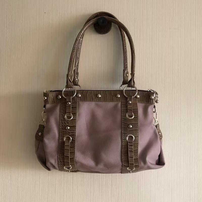 Hot Girl Retro Handbag Y2k Harajuku Fashion Patchwork Shoulder Bag High-end Niche Women s Underarm Bag Riveted Motorcycle Bag
Hot Girl Retro Handbag Y2k Harajuku Fashion Patchwork Shoulder Bag High-end Niche Women s Underarm Bag Riveted Motorcycle Bag