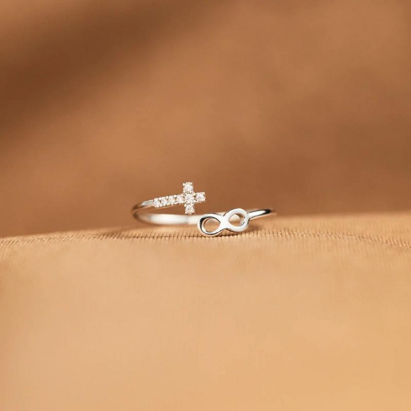 New Lucky Zirconia Cross Ring: Simple Fashion for Women, European & American Style, Hot-Selling Index Finger Jewelry US Size 7 Adjustable
New Lucky Zirconia Cross Ring: Simple Fashion for Women, European & American Style, Hot-Selling Index Finger Jewelry US Size 7 Adjustable