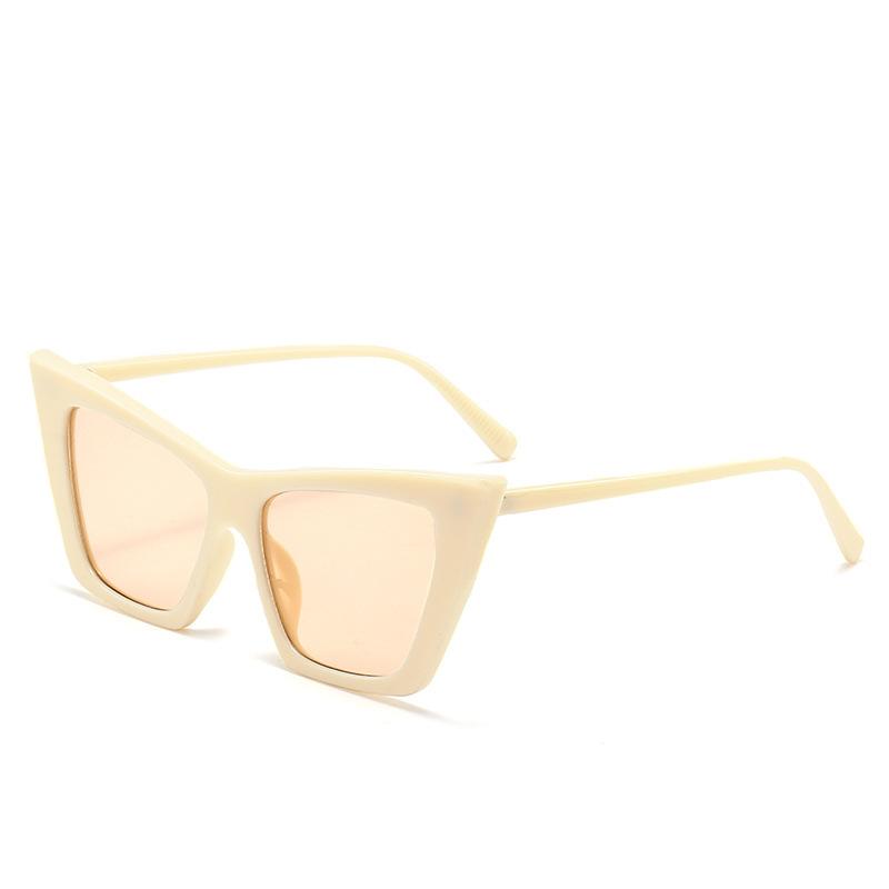 Comfortable Wear Versatile Sunglasses Trendy Designer Premium Cat-Eye Shaped Stylish Large Frame Sunglasses for Women Sunscn UV Ray Blocking
Comfortable Wear Versatile Sunglasses Trendy Designer Premium Cat-Eye Shaped Stylish Large Frame Sunglasses for Women Sunscn UV Ray Blocking
