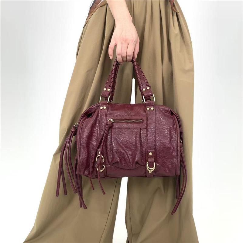 Retro Y2K Tote Women Bag Woven Handle Shoulder Bag Luxury Designer Bags for Women Handbags and Purses Shopper Female
Retro Y2K Tote Women Bag Woven Handle Shoulder Bag Luxury Designer Bags for Women Handbags and Purses Shopper Female