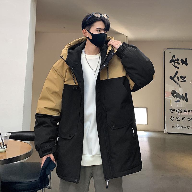 Зимняя новая цветная вставка с капюшоном, новый национальный стандарт, пуховик в стиле Гонконга, модная универсальная утолщенная верхняя одежда для пар 3XL
Зимняя новая цветная вставка с капюшоном, новый национальный стандарт, пуховик в стиле Гонконга, модная универсальная утолщенная верхняя одежда для пар 3XL